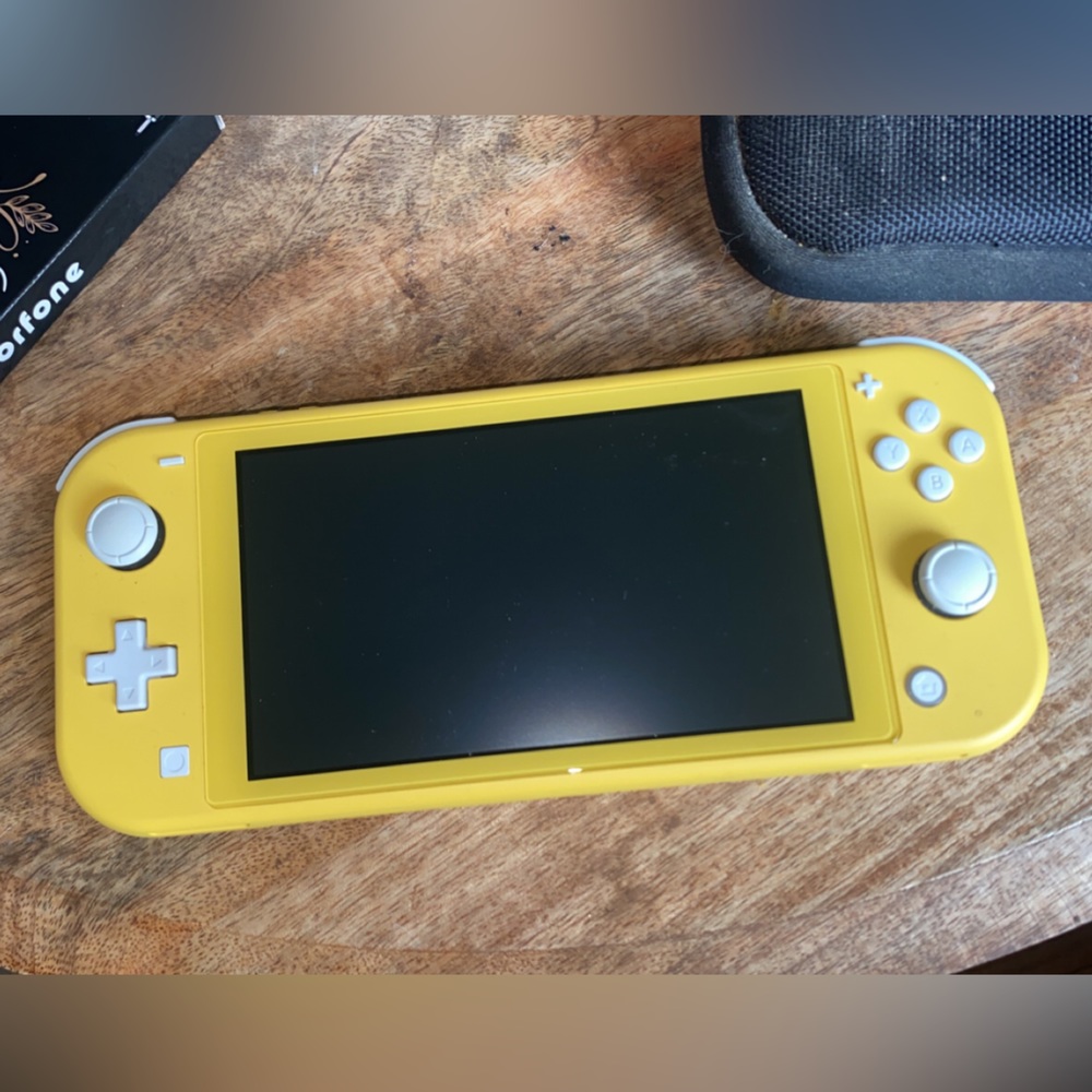 Yellow Nintendo Switch Lite